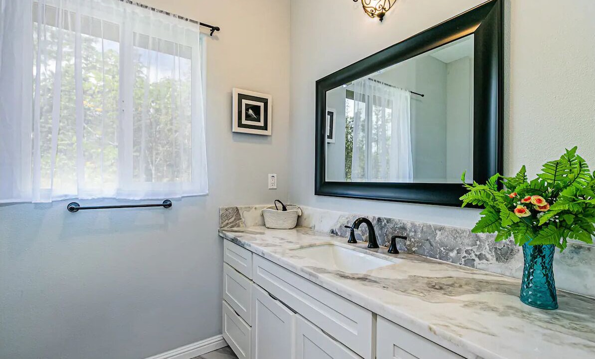 Photo of Bathroom in Keaau