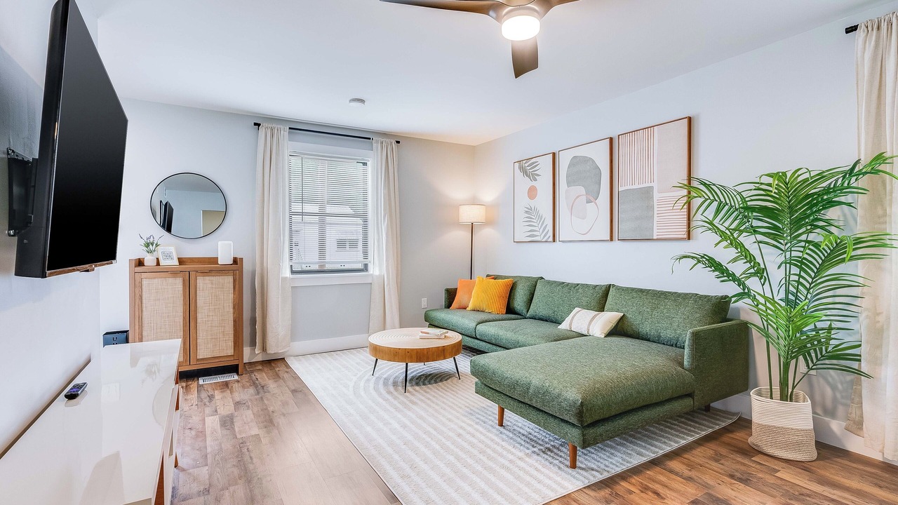 Photo of Livingroom in Midtown