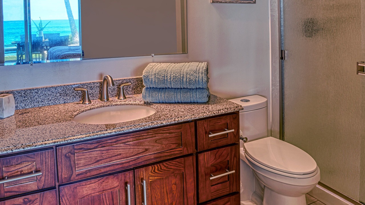 Photo of Bathroom in Makaha