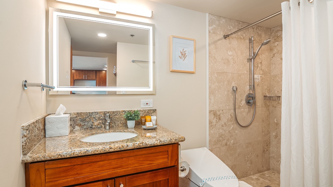 Photo of Bathroom in Waikiki