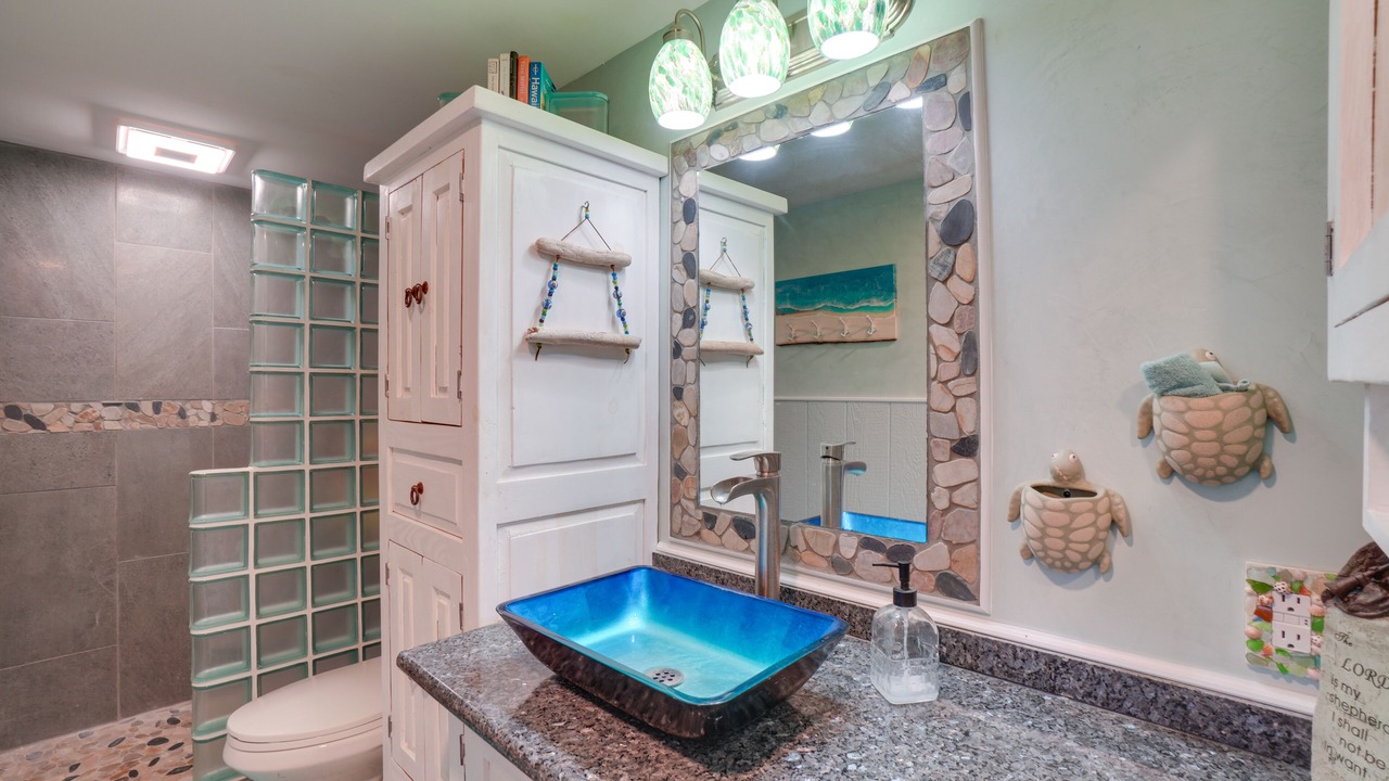 Photo of Bathroom in Kaunakakai