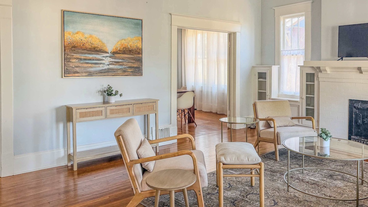 Photo of Livingroom in Salisbury