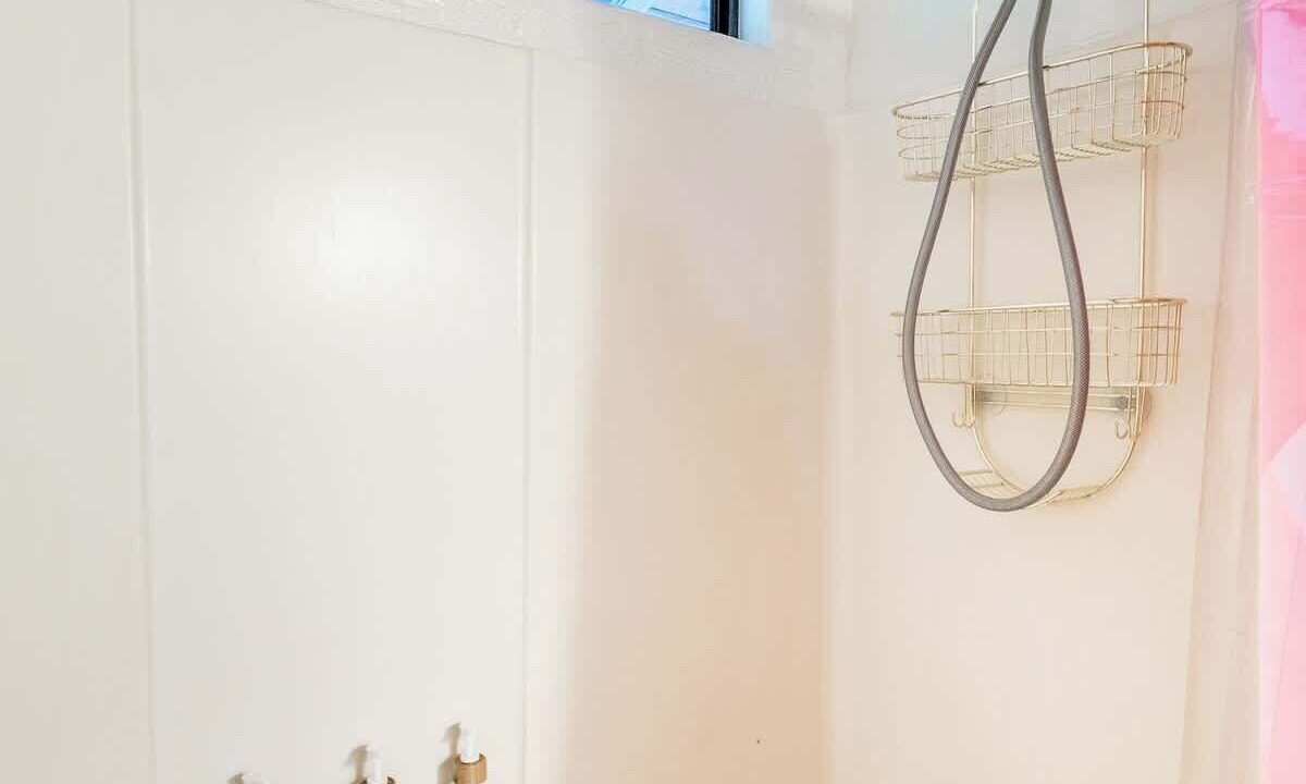 Photo of Bathroom in Kealakekua