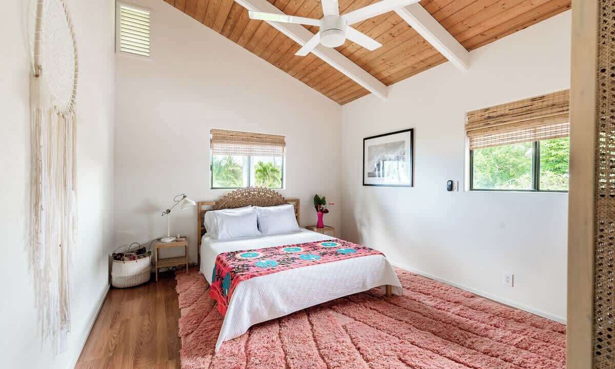 Photo of Bedroom in Kealakekua