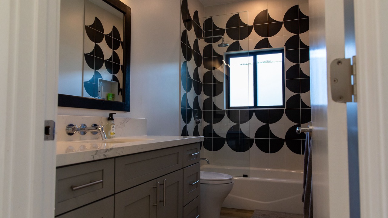 Photo of Bathroom in Waialee