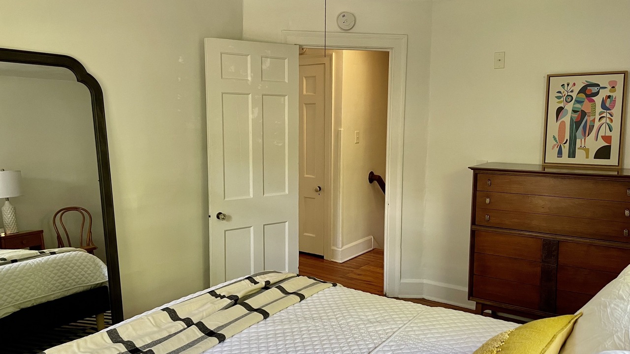 Photo of Bedroom in Central Newport News