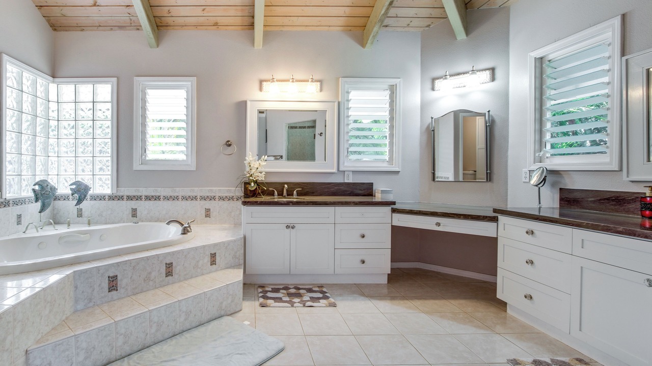 Photo of Bathroom in Honomu