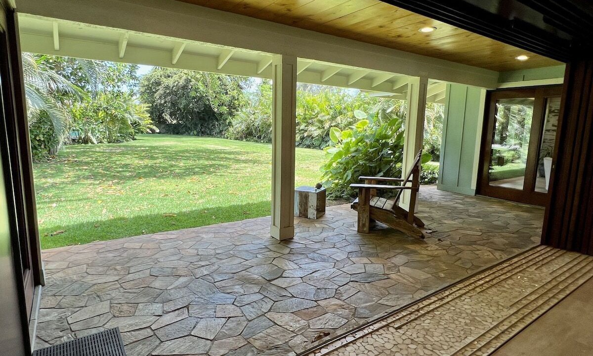 Photo of Patio Balcony in Mokuleia