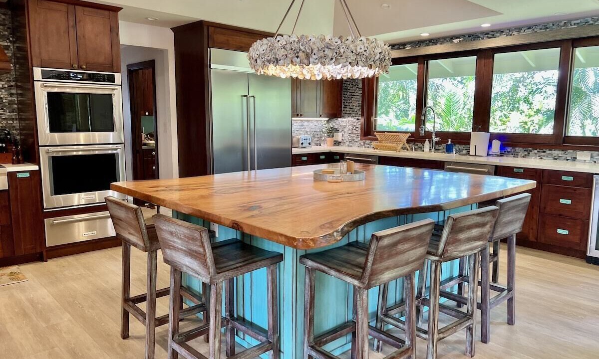 Photo of Kitchen in Mokuleia