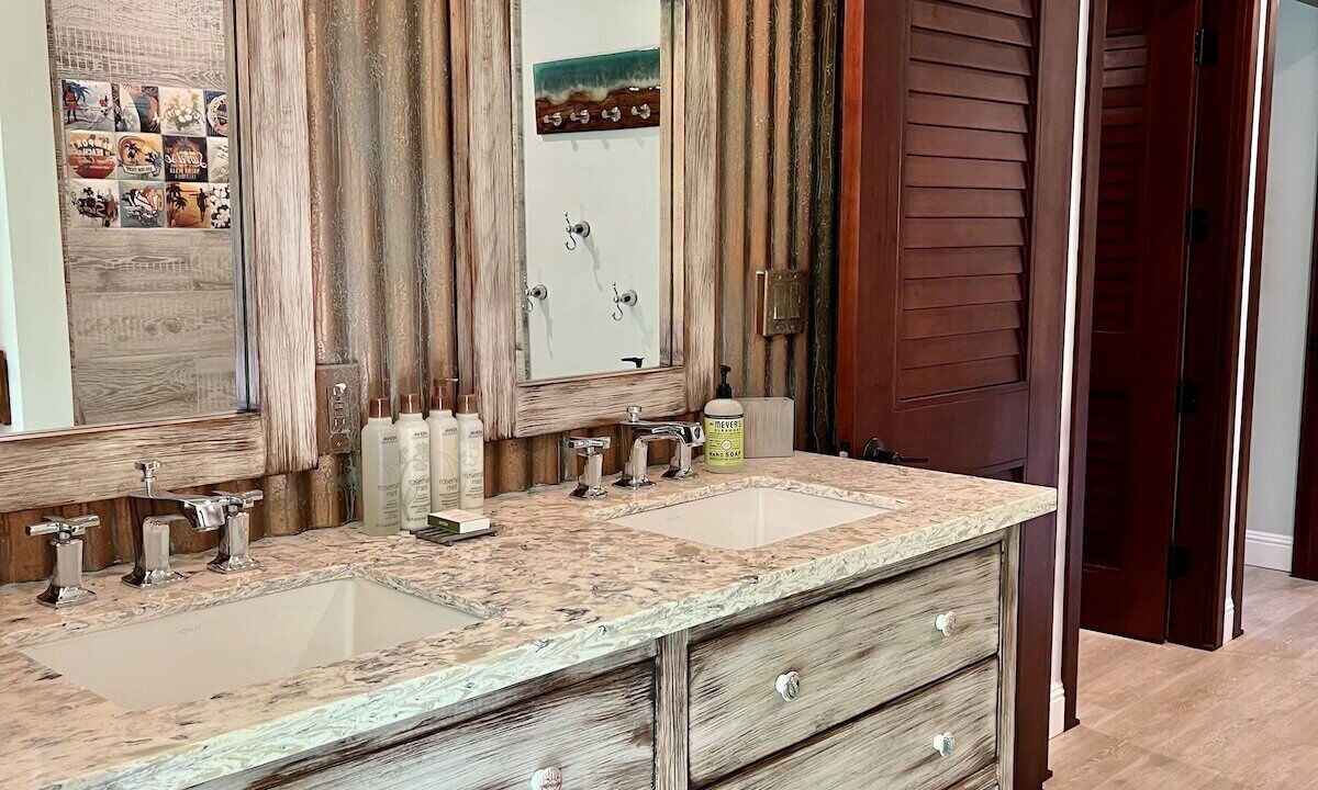 Photo of Bathroom in Mokuleia
