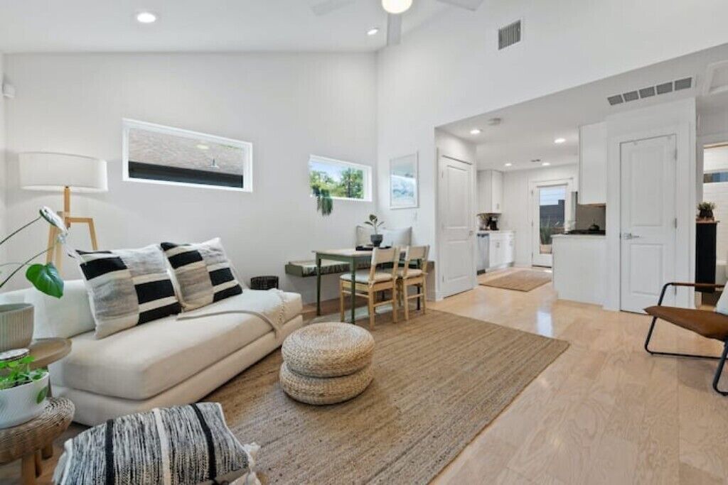 Photo of Livingroom in Rosewood