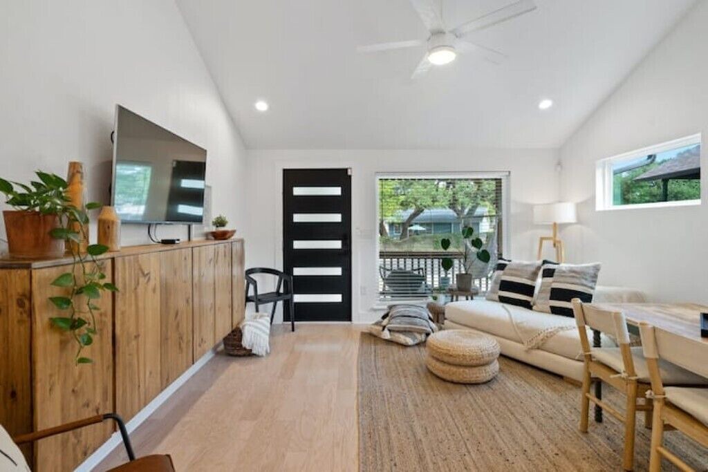 Photo of Livingroom in Rosewood