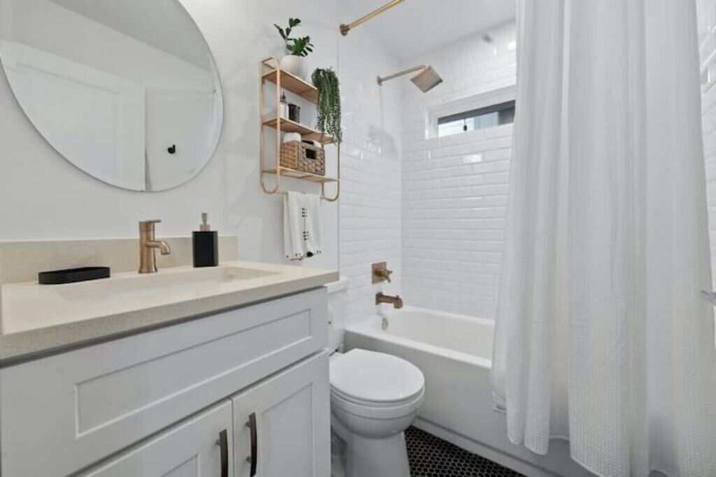 Photo of Bathroom in Rosewood