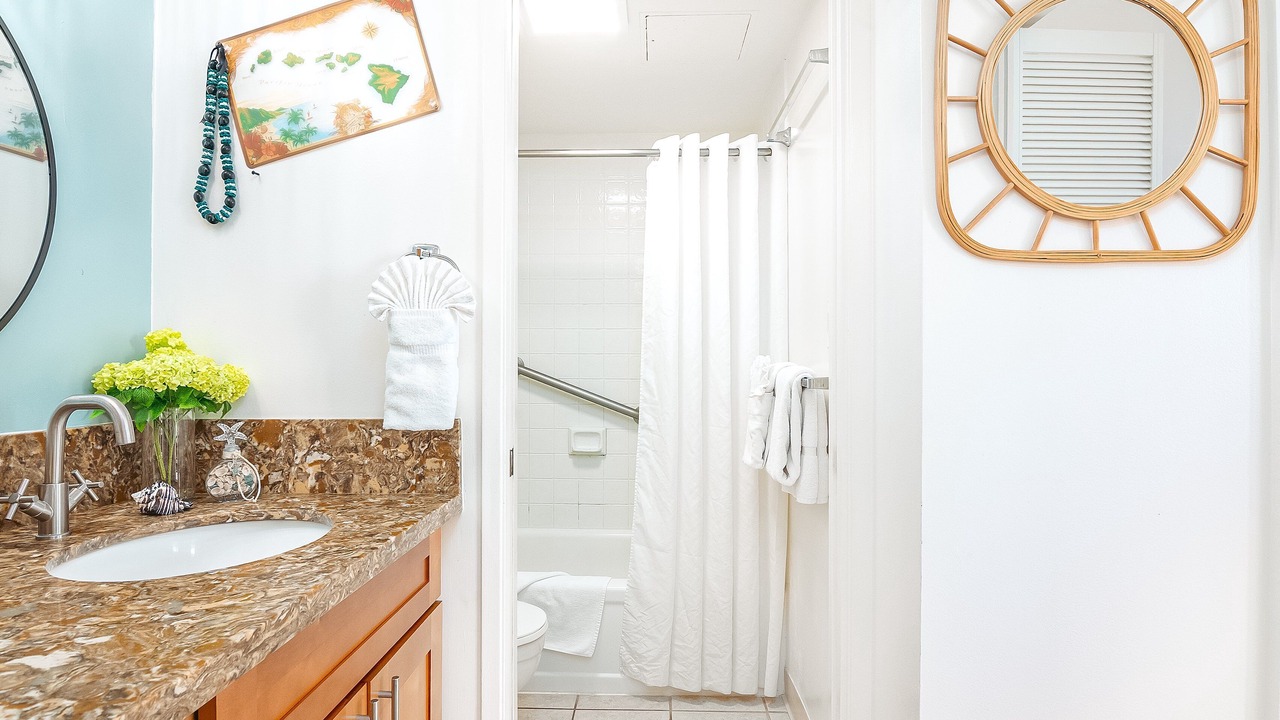 Photo of Bathroom in Waikiki