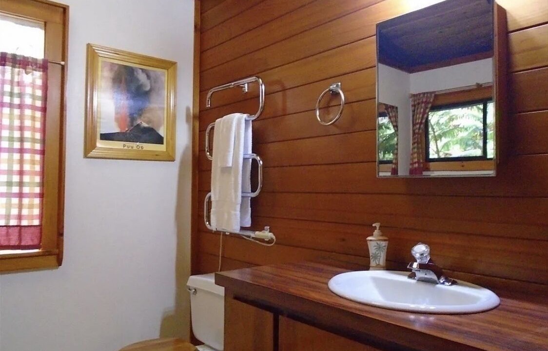 Photo of Bathroom in Volcano