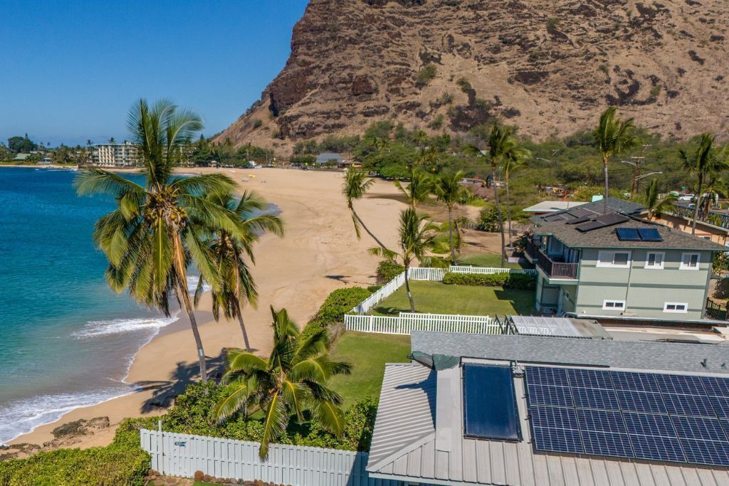Photo of Others in Makaha
