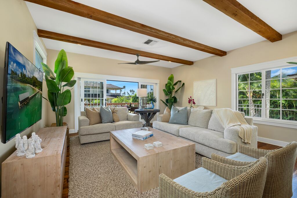 Photo of Livingroom in Napili