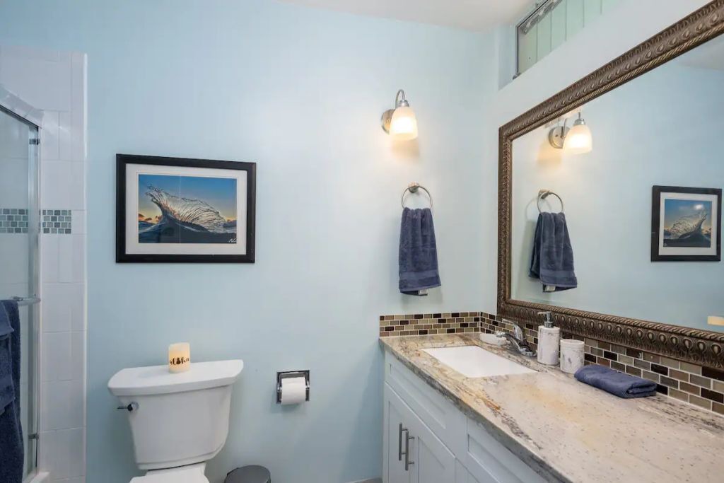 Photo of Bathroom in Makaha
