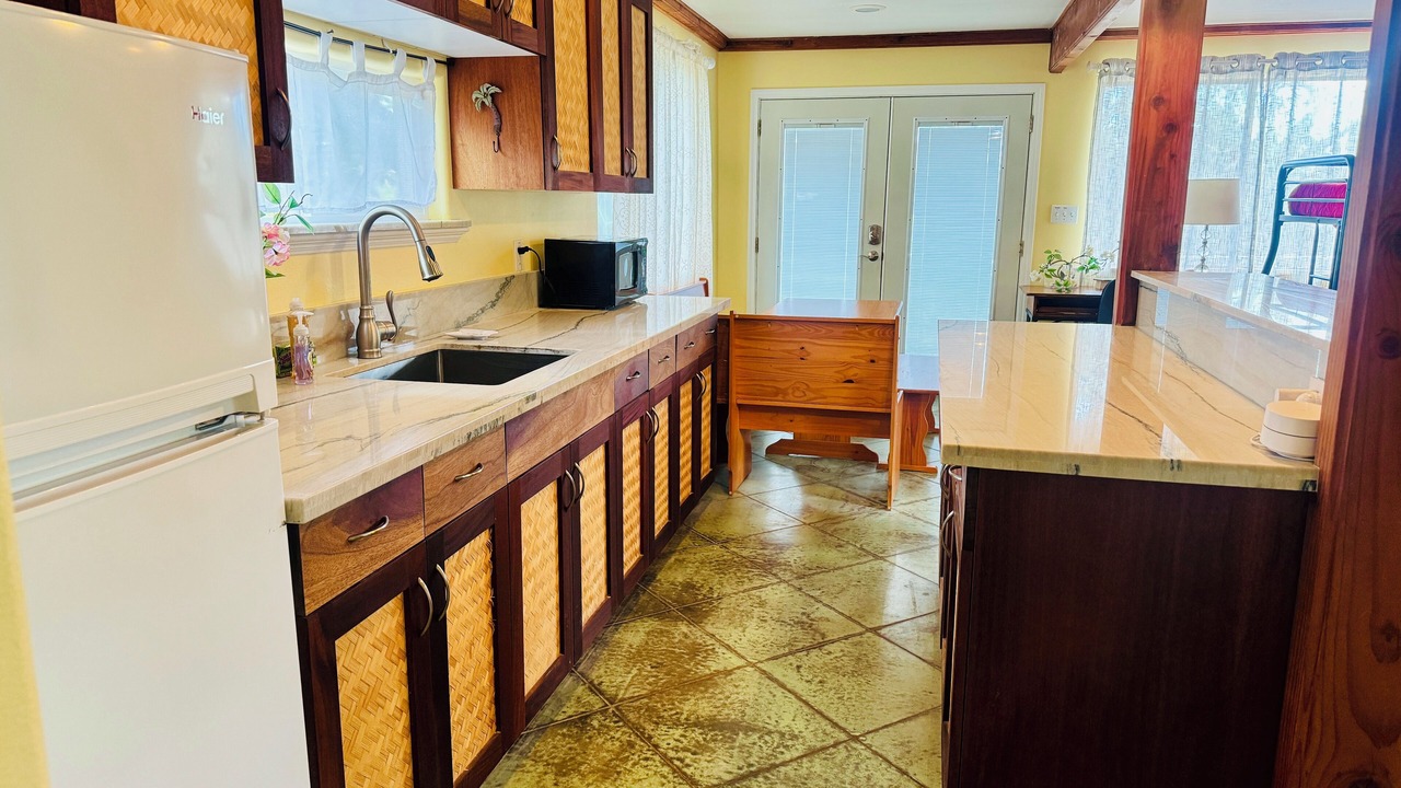 Photo of Kitchen in Kahaluu Bay