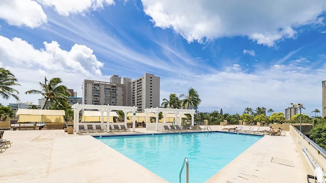 Photo of Outdoor in McCully - Moiliili