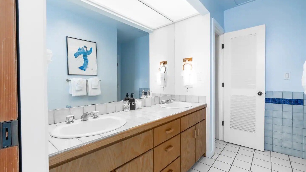 Photo of Bathroom in Hilo