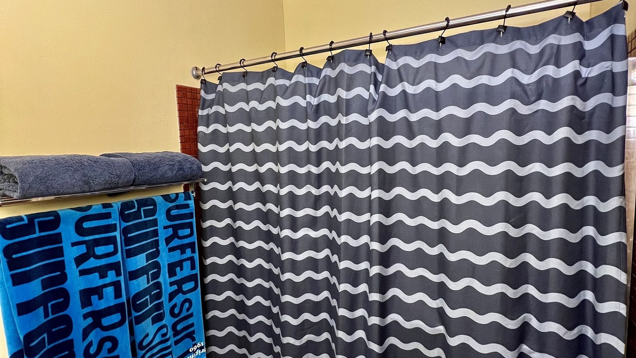Photo of Bathroom in Maunaloa