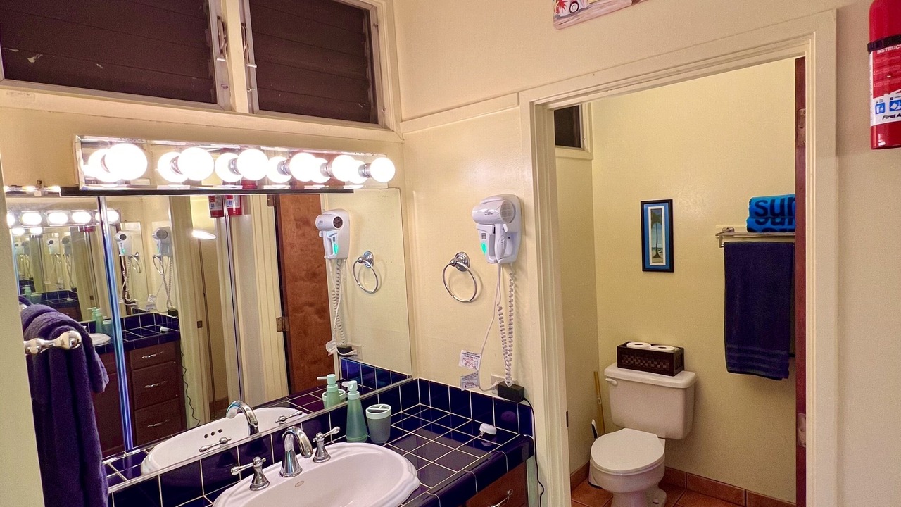 Photo of Bathroom in Maunaloa