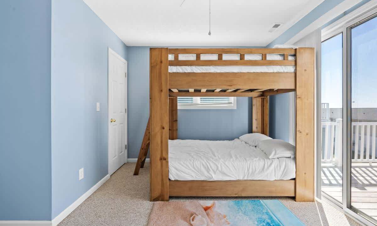 Photo of Bedroom in Sunset Beach