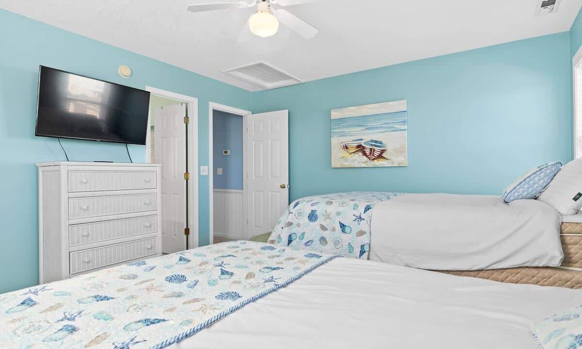 Photo of Bedroom in Sunset Beach