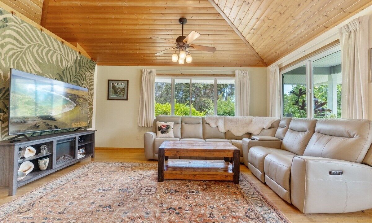 Photo of Livingroom in Volcano
