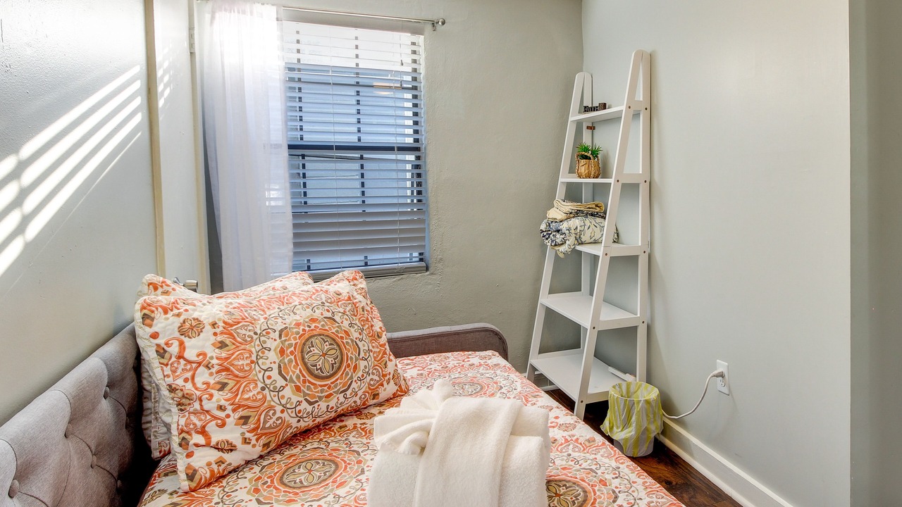 Photo of Bedroom in Midtown