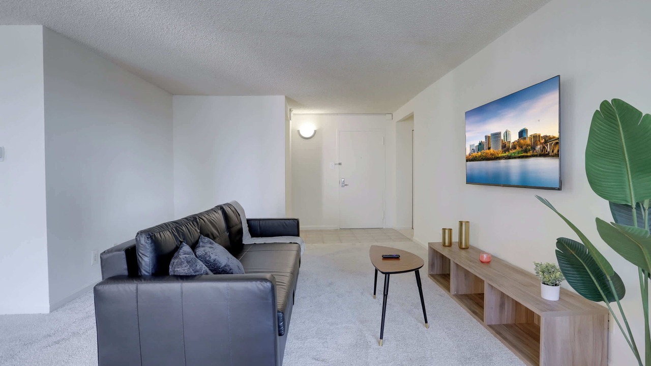 Photo of Livingroom in Crystal City