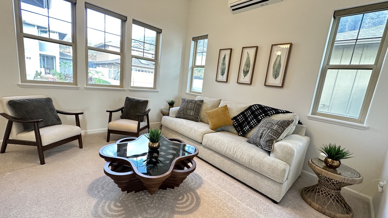 Photo of Livingroom in Makaha Valley