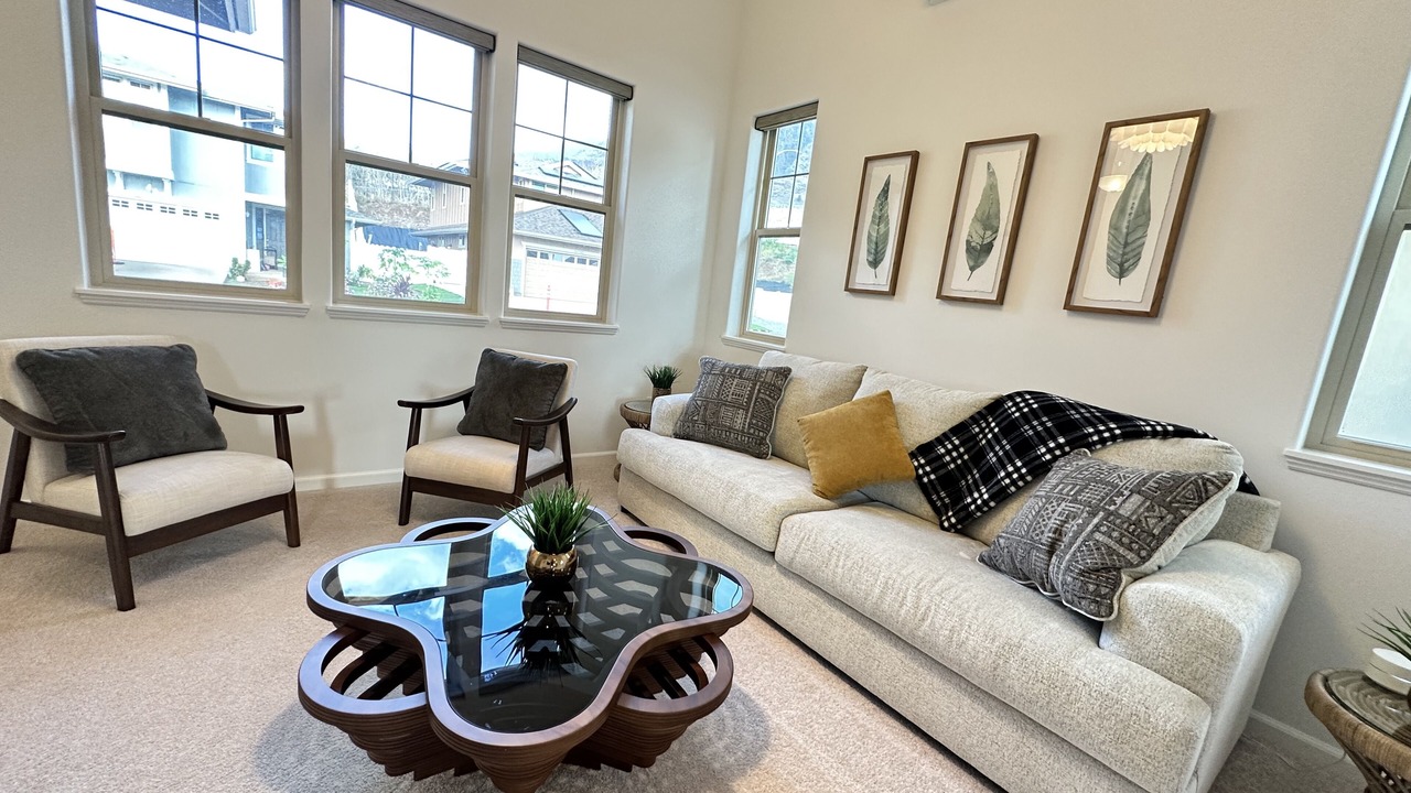 Photo of Livingroom in Makaha Valley