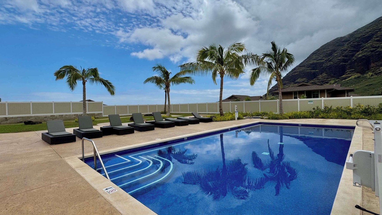 Photo of Outdoor in Makaha Valley