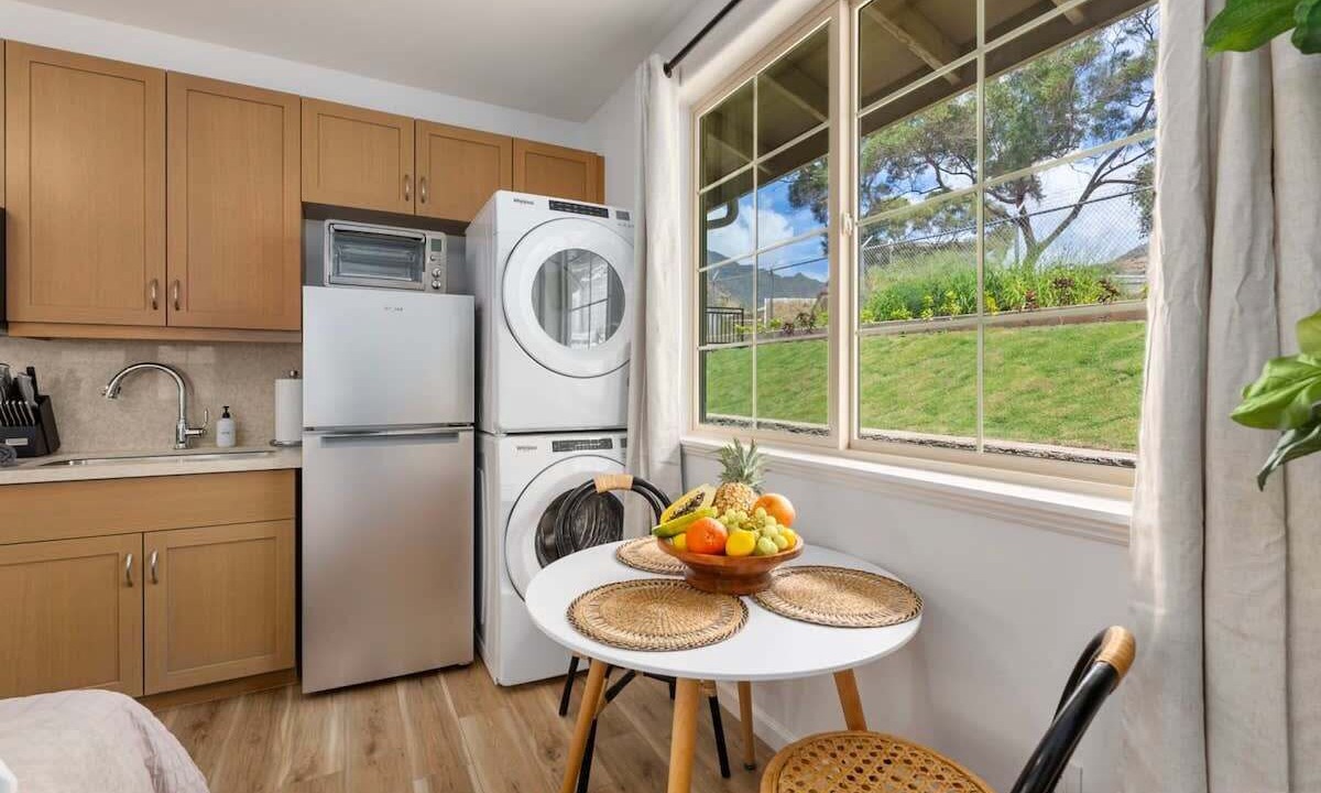 Photo of Kitchen in Makaha Valley