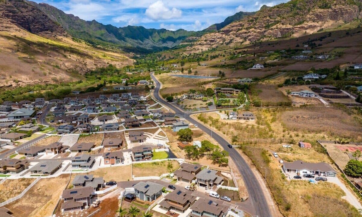 Photo of Outdoor in Makaha Valley