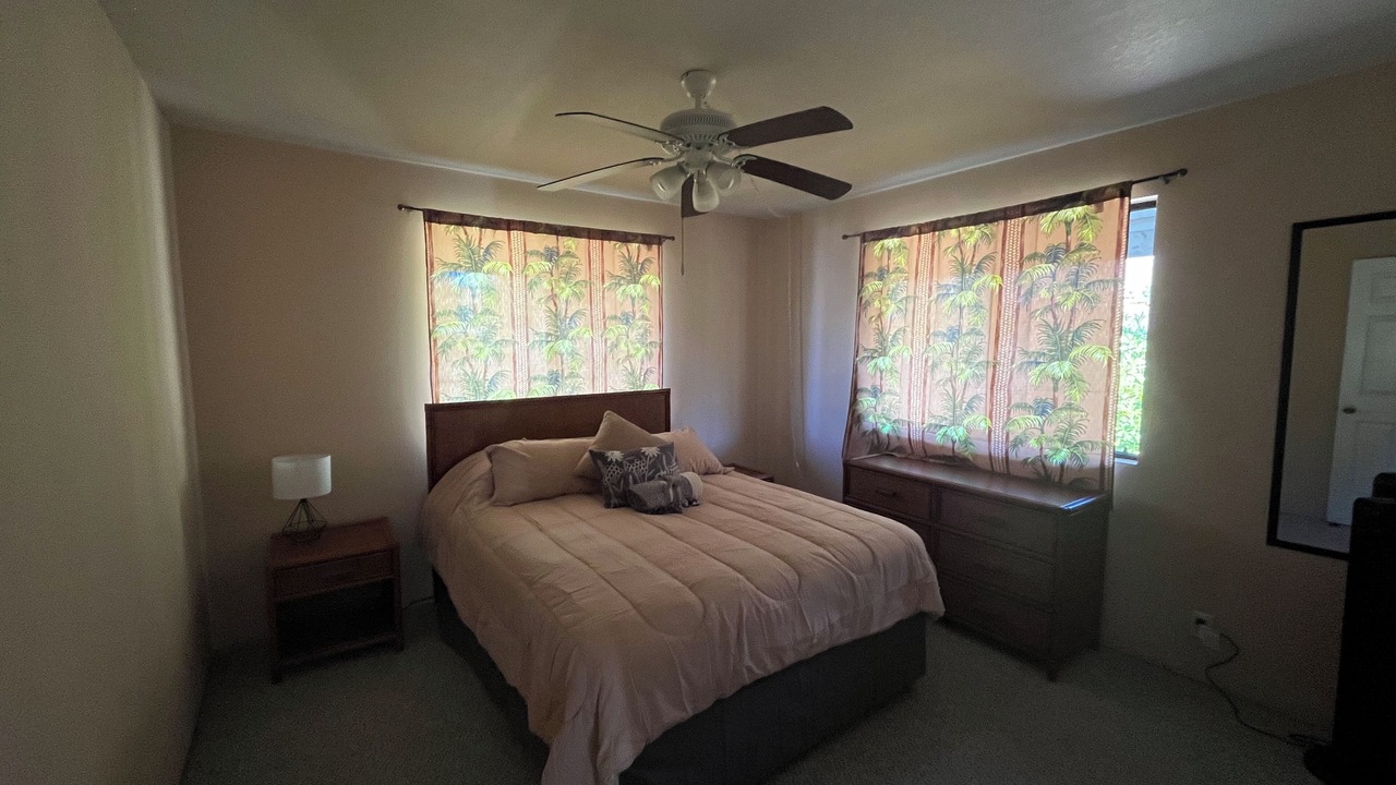 Photo of Bedroom in Kalaoa
