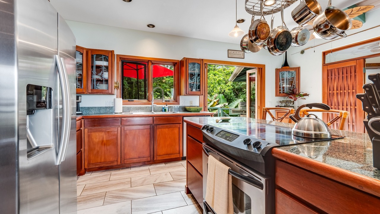 Photo of Kitchen in Honaunau-Napoopoo
