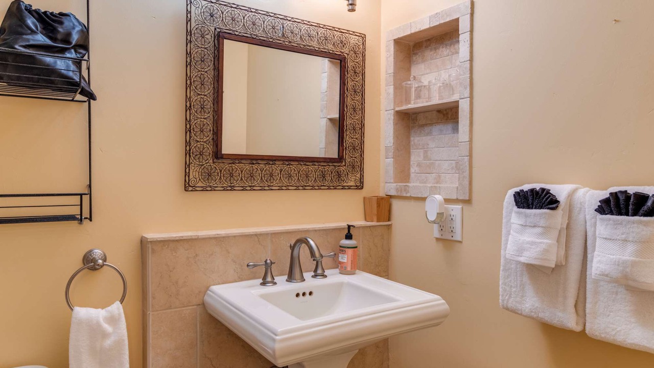 Photo of Bathroom in Maalaea