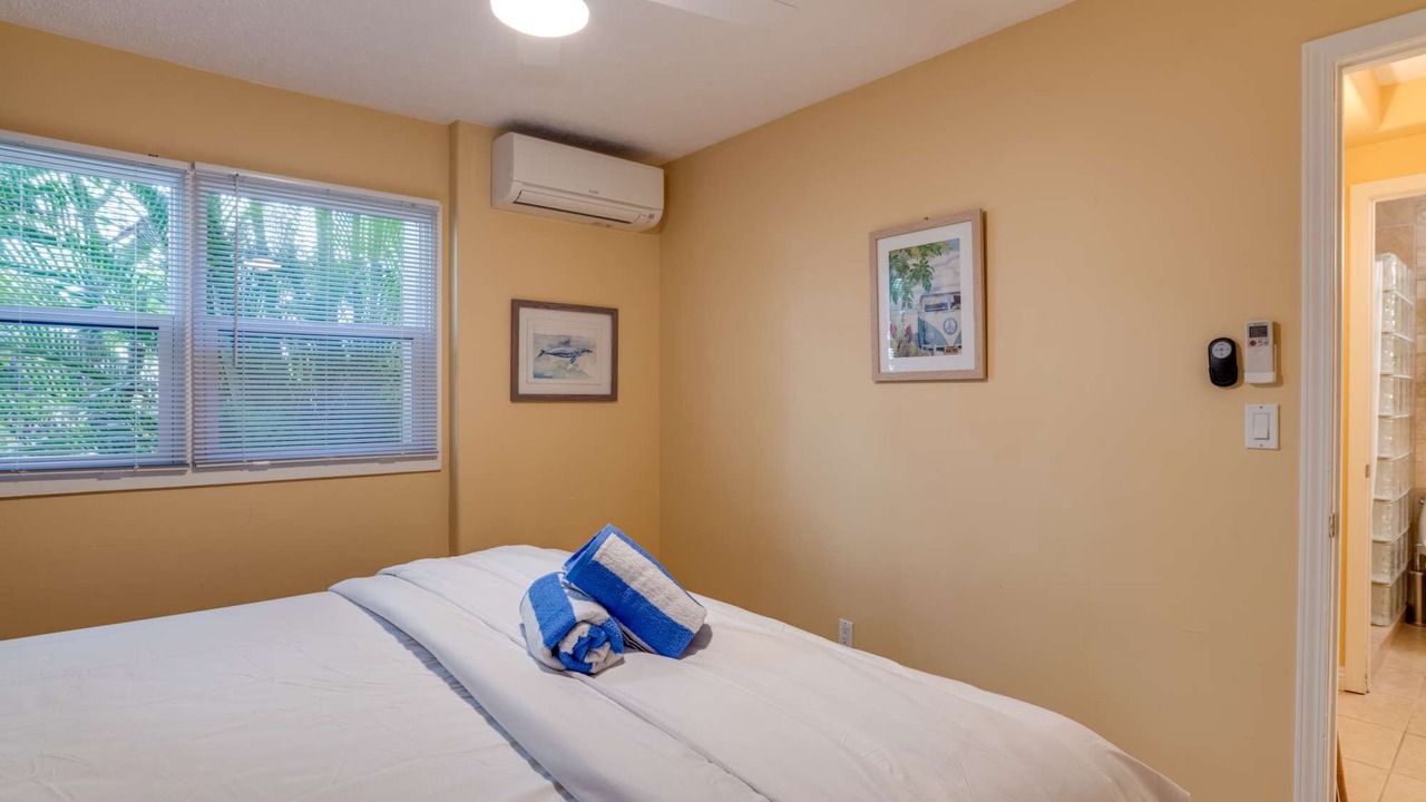Photo of Bedroom in Maalaea