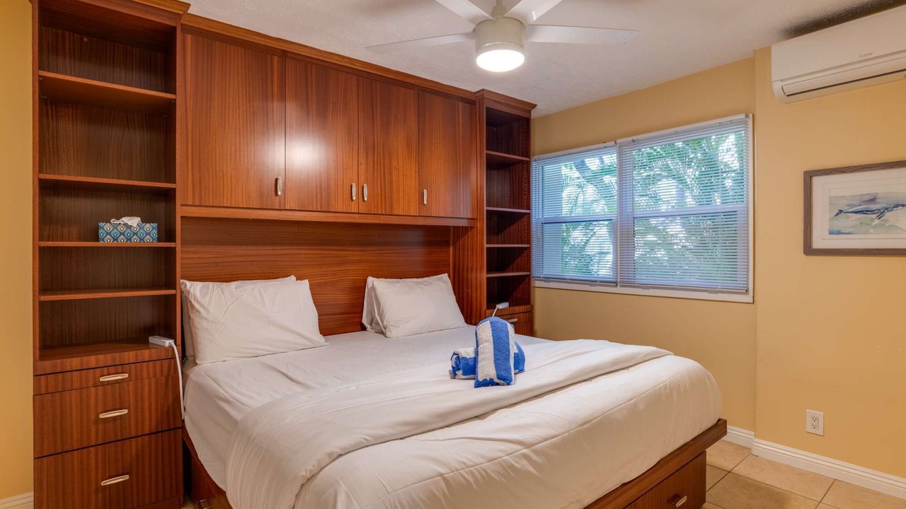 Photo of Bedroom in Maalaea
