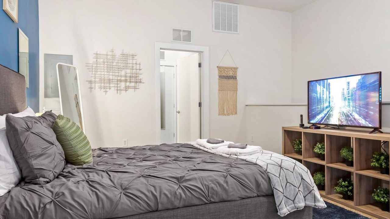 Photo of Bedroom in First Ward