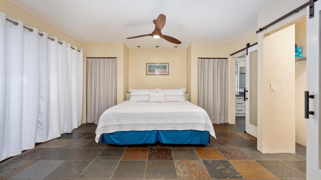 Photo of Bedroom in Kona Palisades