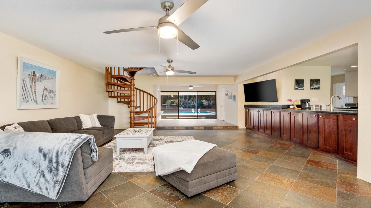 Photo of Livingroom in Kona Palisades