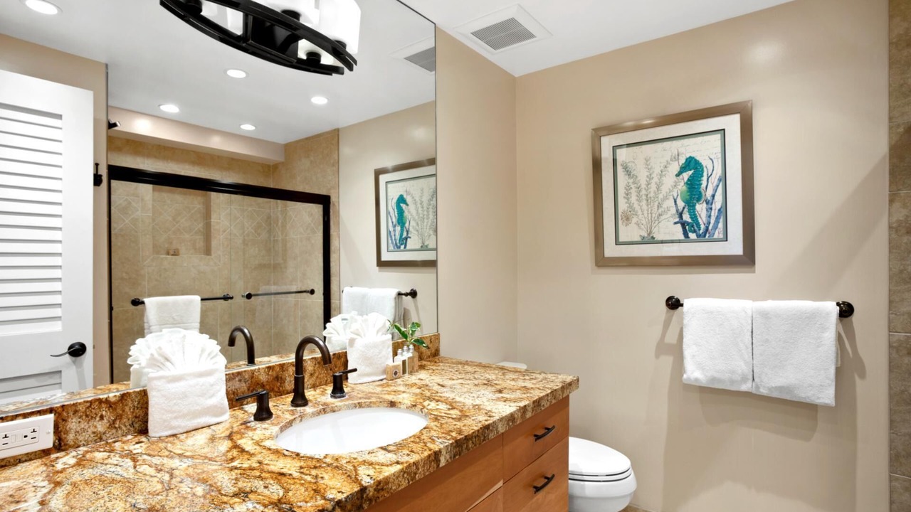 Photo of Bathroom in Kaanapali