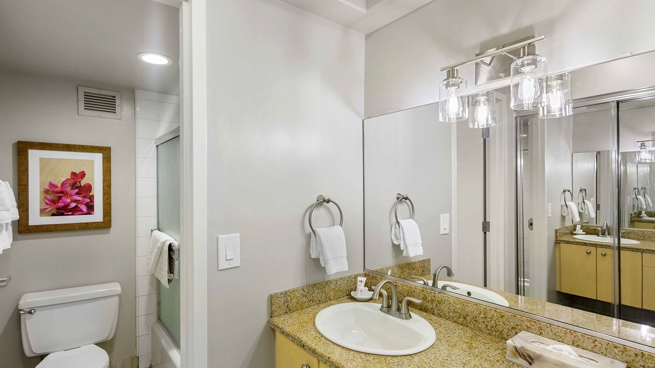 Photo of Bathroom in Kahana