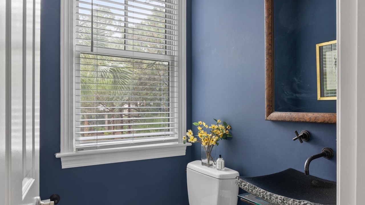 Photo of Bathroom in Vanderhorst Plantation