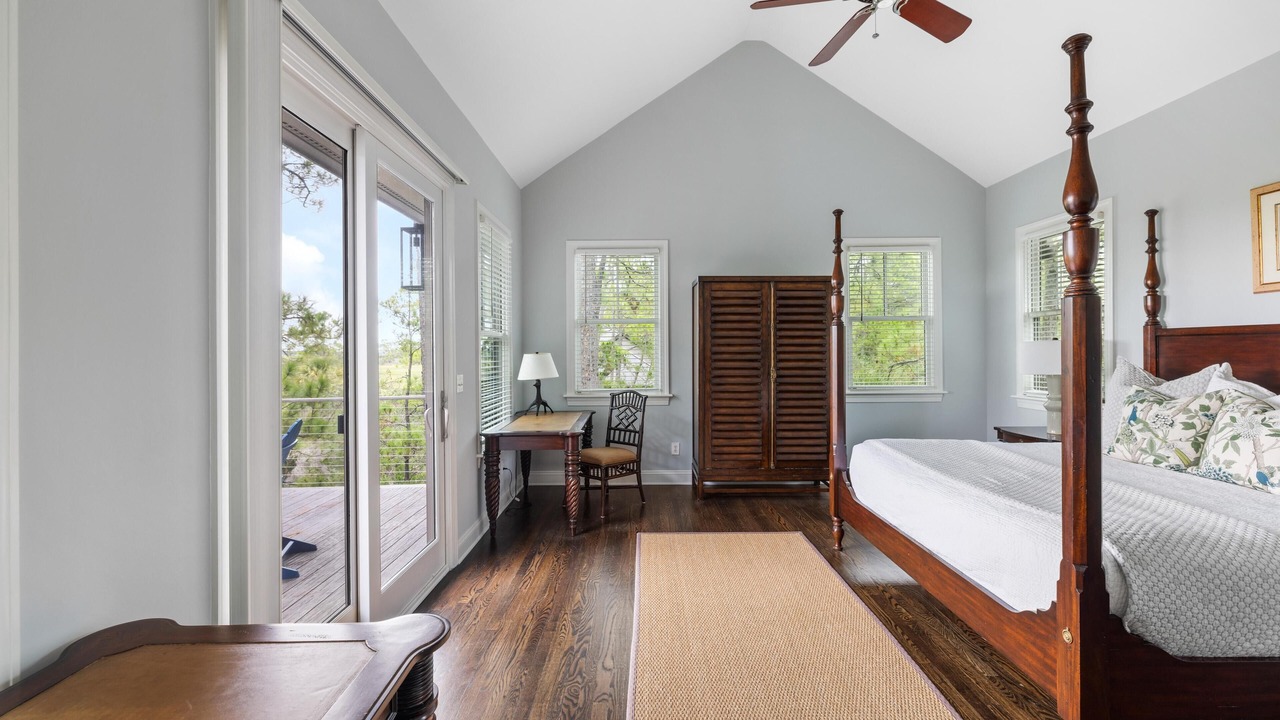 Photo of Bedroom in Vanderhorst Plantation