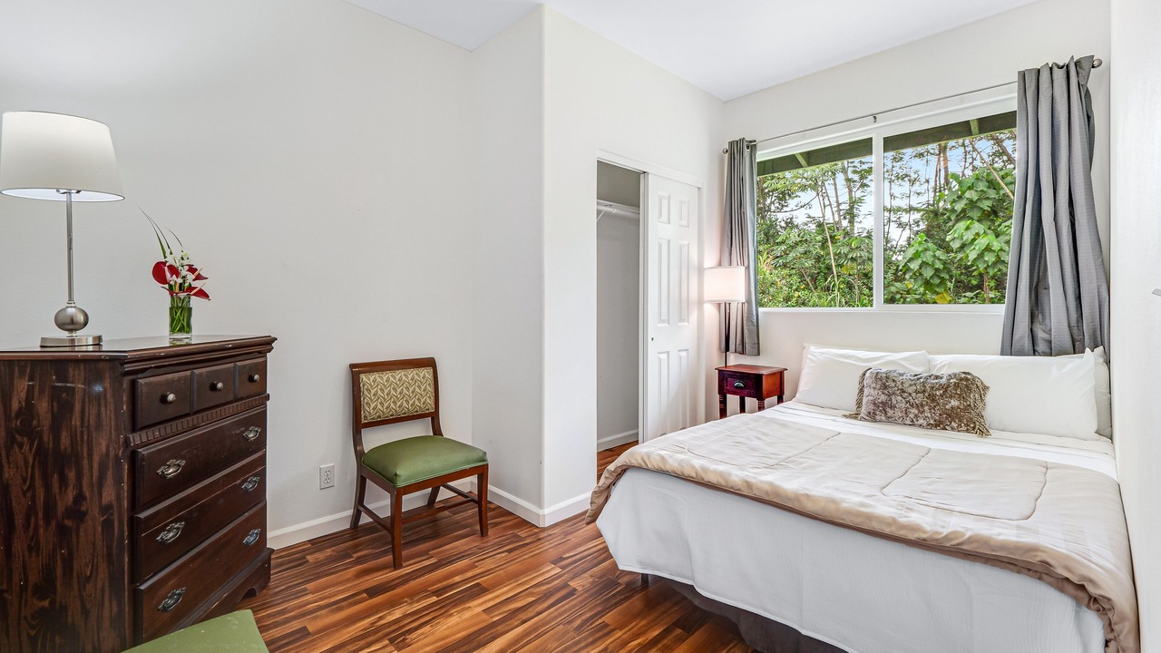 Photo of Bedroom in Keaau